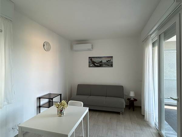 Bilocale vista mare in affitto – Rimini, Via Vespucci